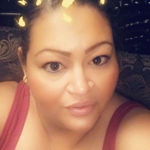 Meet your Posher, Idalia